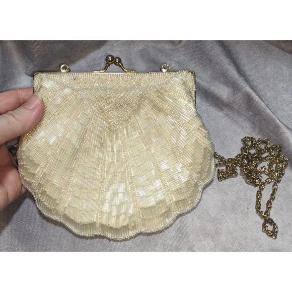 La Regale Vintage Glass Beaded Clam Evening Bag - Picture 7 of 10